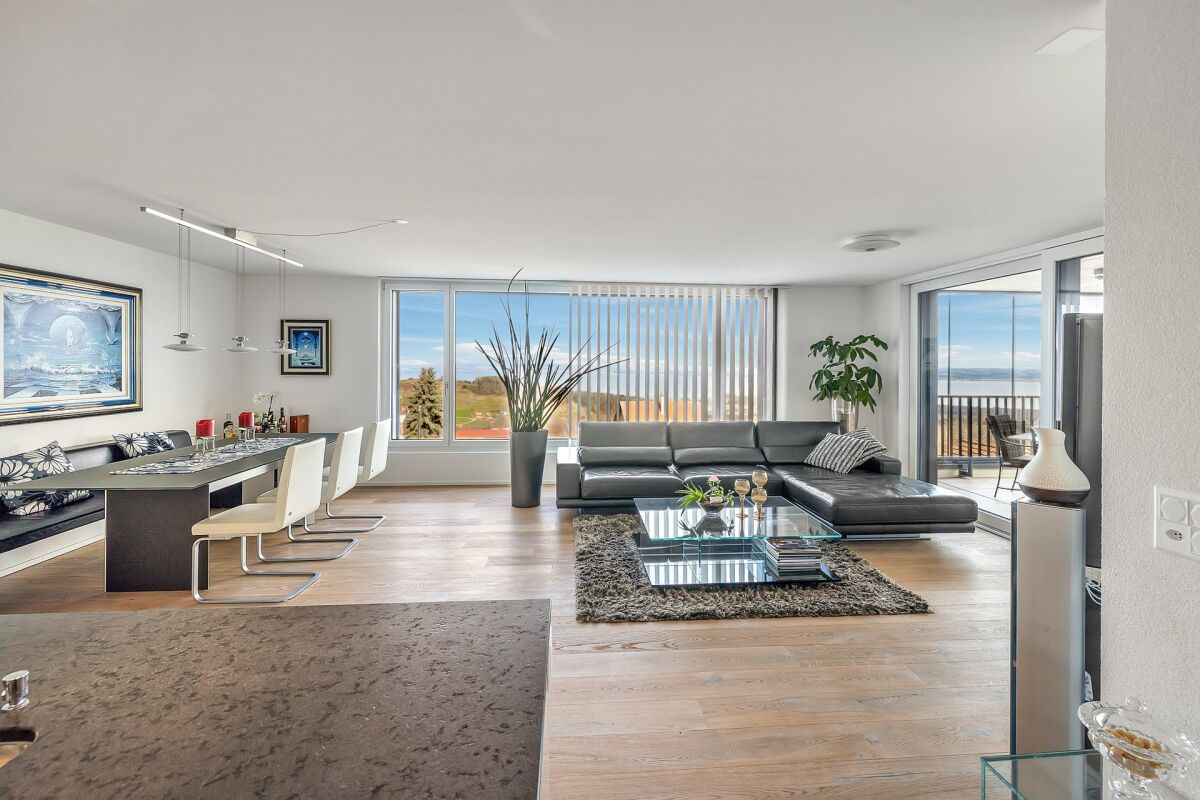 Exklusive Wohnung mit Panoramablick auf den Bodensee - Bild 4