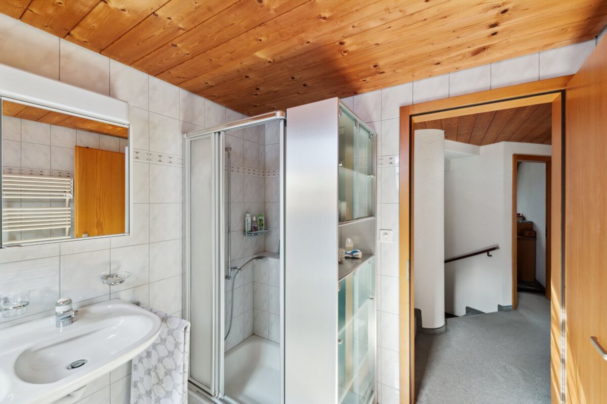 Gepflegtes Reiheneckhaus mit Wintergarten und Cheminée in Widnau - Bild 12