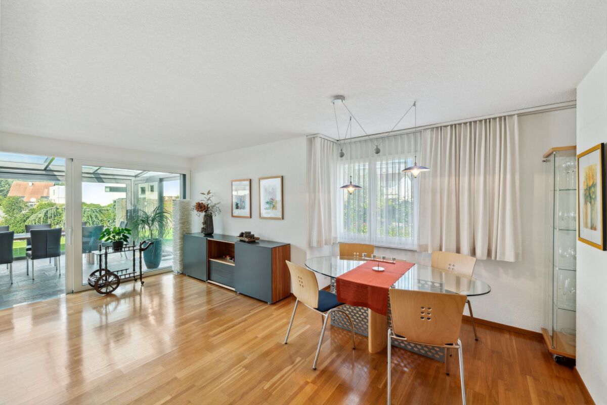 Gepflegtes Reiheneckhaus mit Wintergarten und Cheminée in Widnau - Bild 4