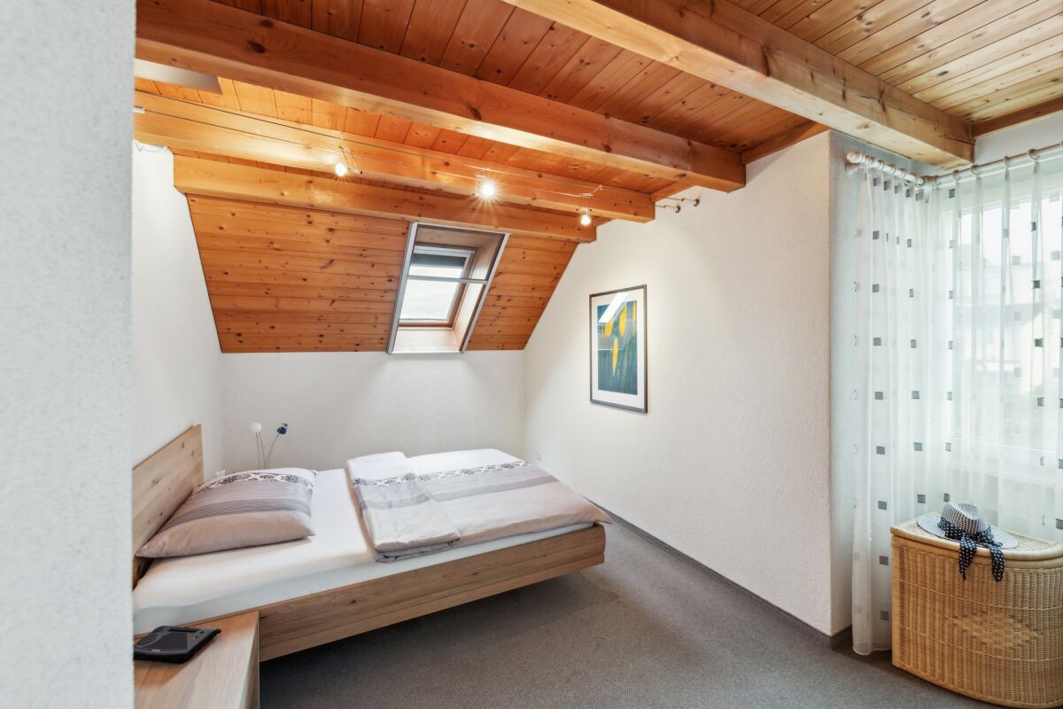 Gepflegtes Reiheneckhaus mit Wintergarten und Cheminée in Widnau - Bild 9