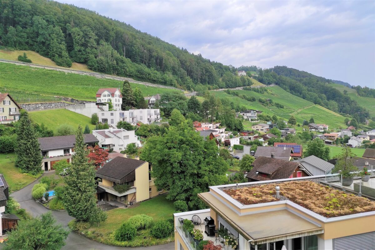 Einfamilienhaus mit attraktiver Baulandreserve - Bild 13