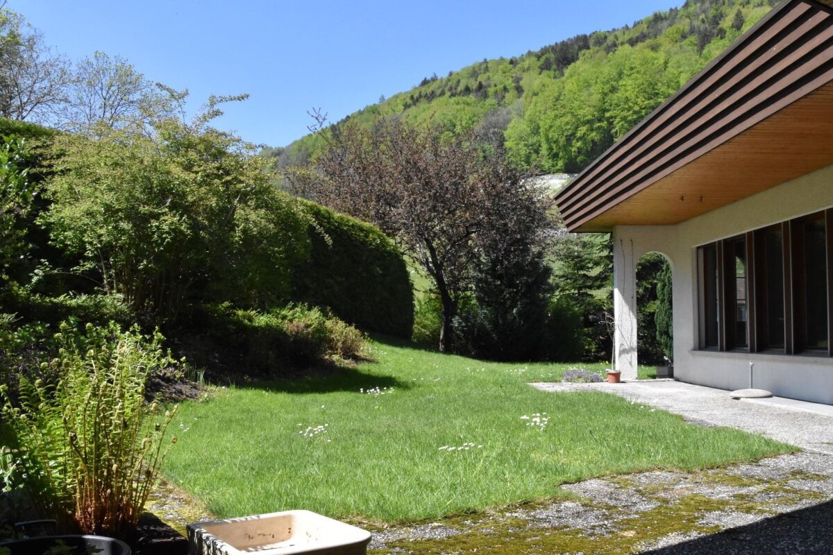 Einfamilienhaus mit attraktiver Baulandreserve - Bild 18