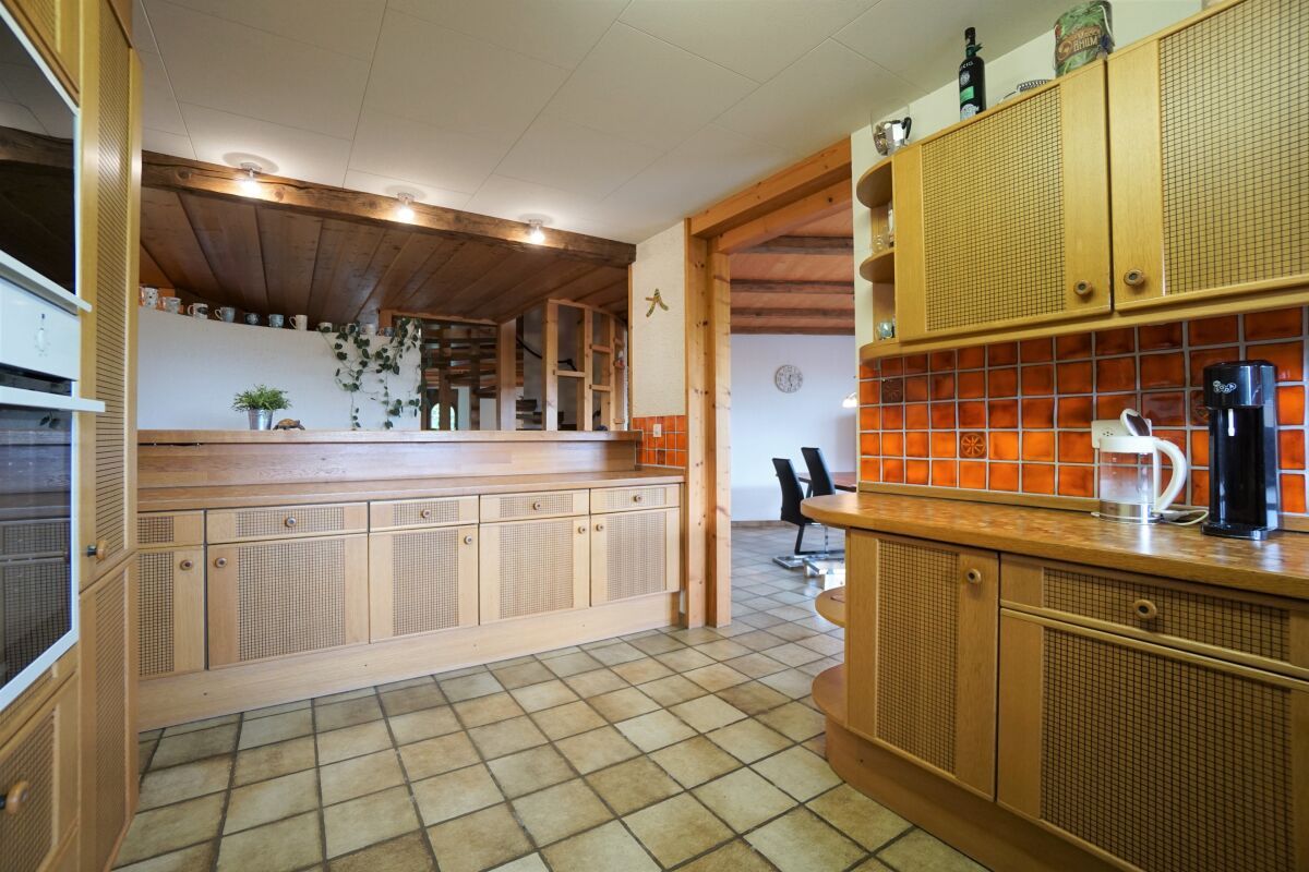Einfamilienhaus mit attraktiver Baulandreserve - Bild 9