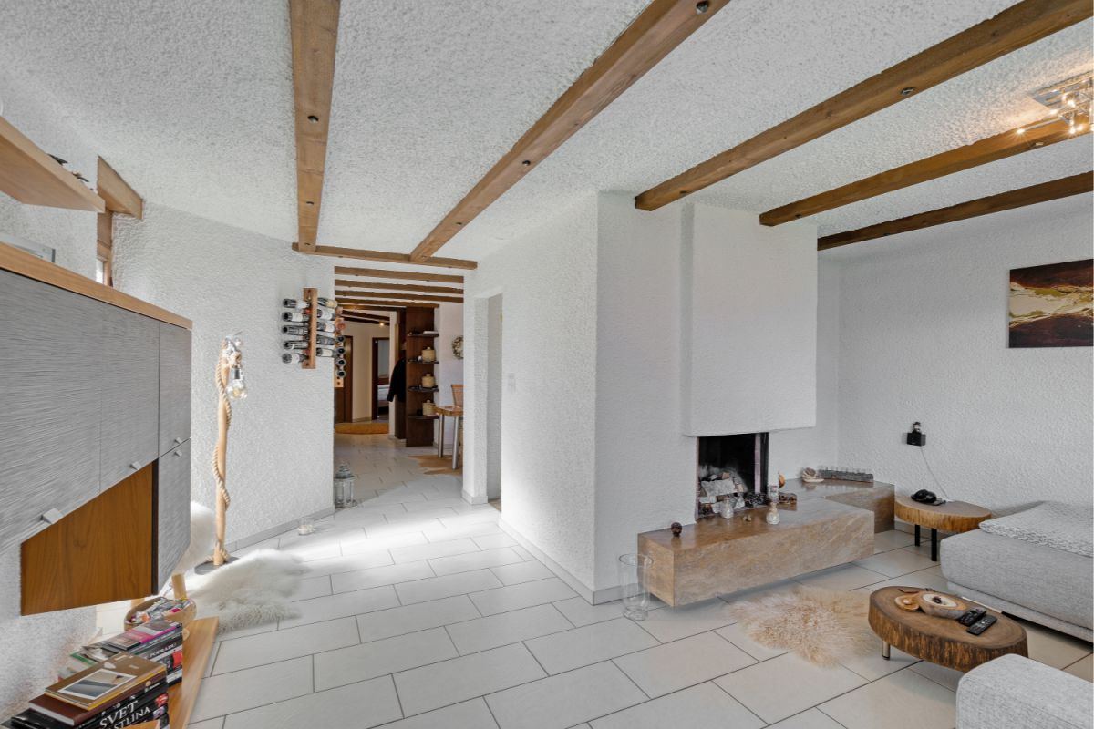 Wohnung mit Balkon und Cheminée an ruhiger Lage - Hauptbild