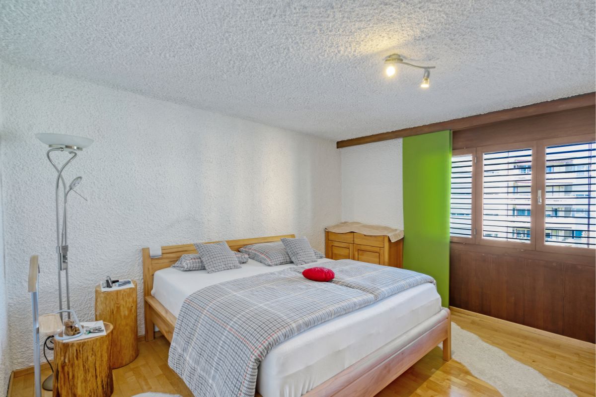 Wohnung mit Balkon und Cheminée an ruhiger Lage - Bild 6