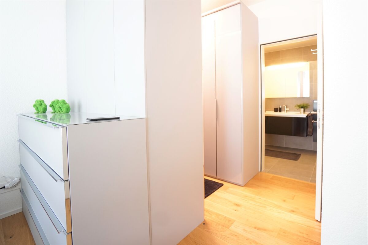 Neuwertige Gartenwohnung mit Weinbergblick in Berneck - Bild 12