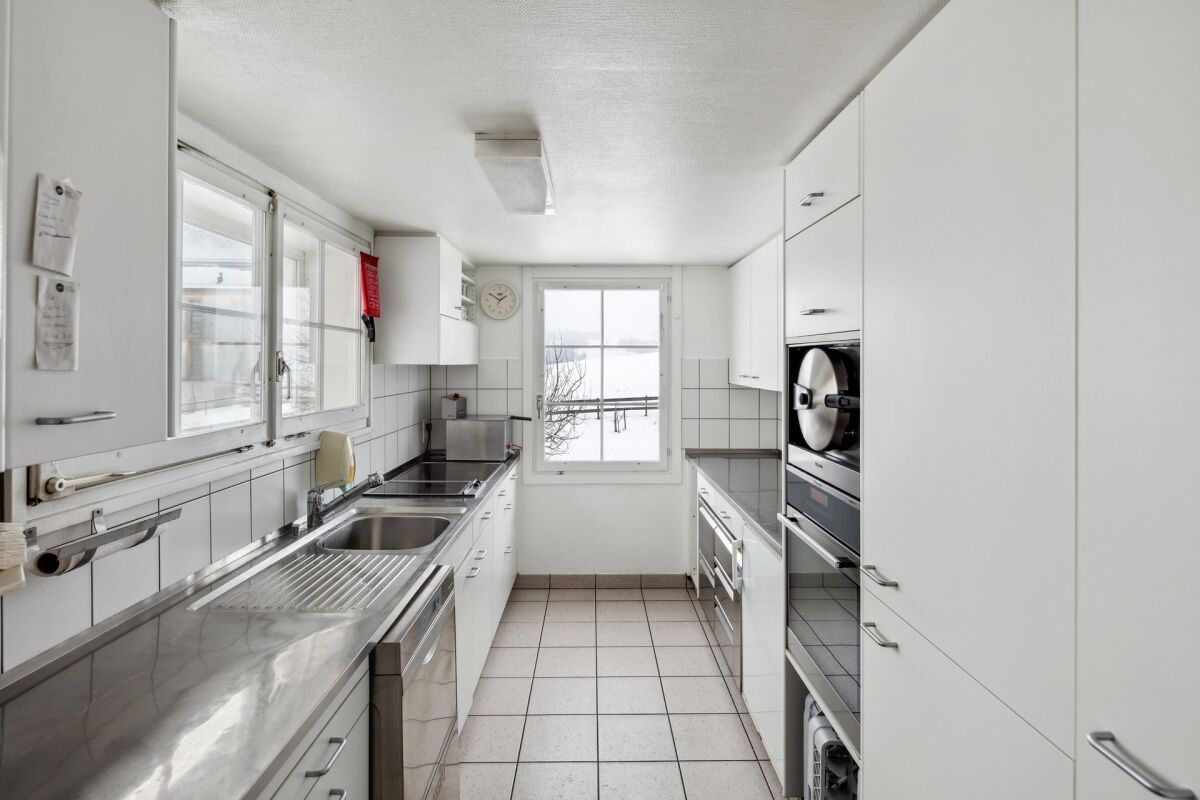 Wohn- und Gewerbehaus mit attraktiver Baulandreserve - Bild 9