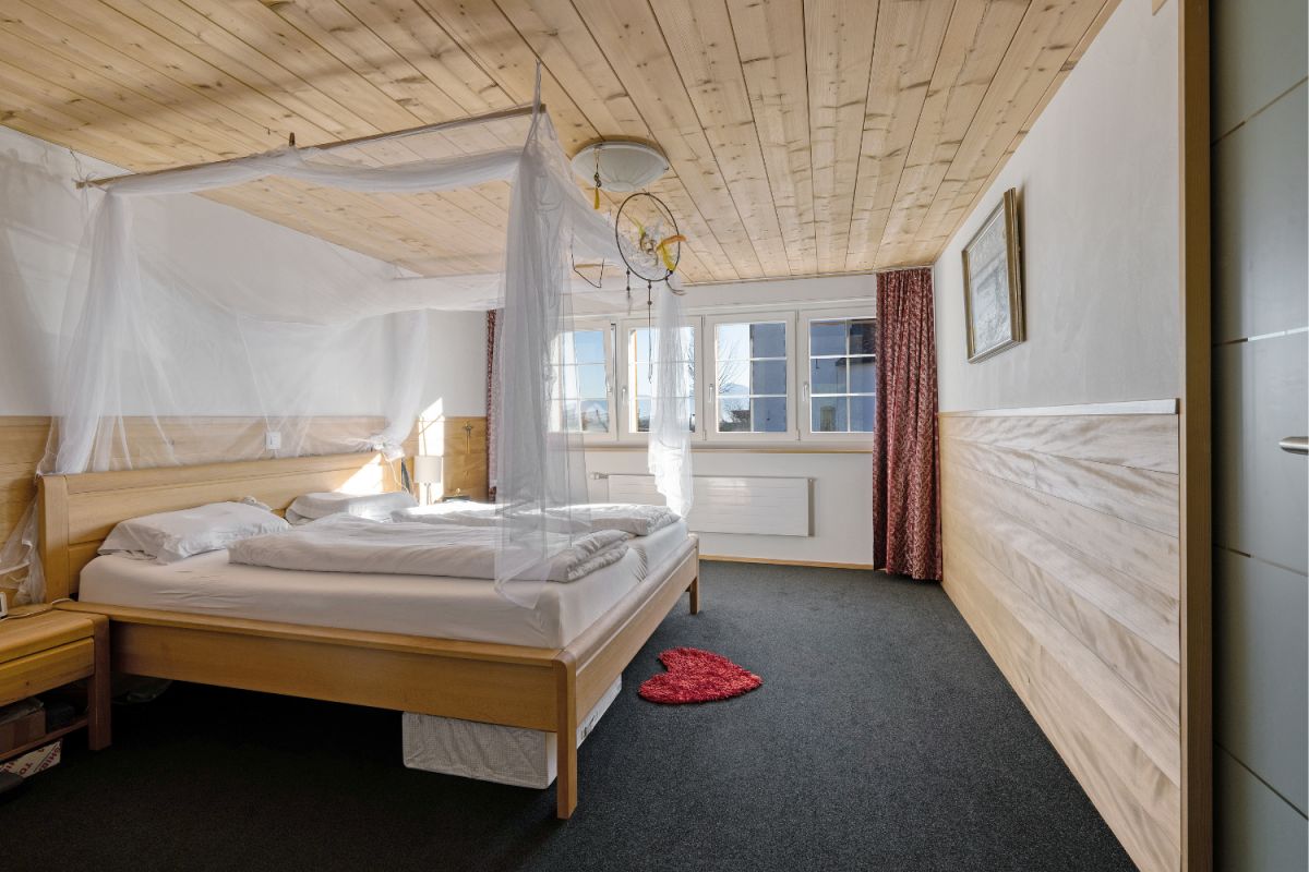 Charmantes Doppel-Einfamilienhaus mit modernem Komfort und viel Platz - Bild 11