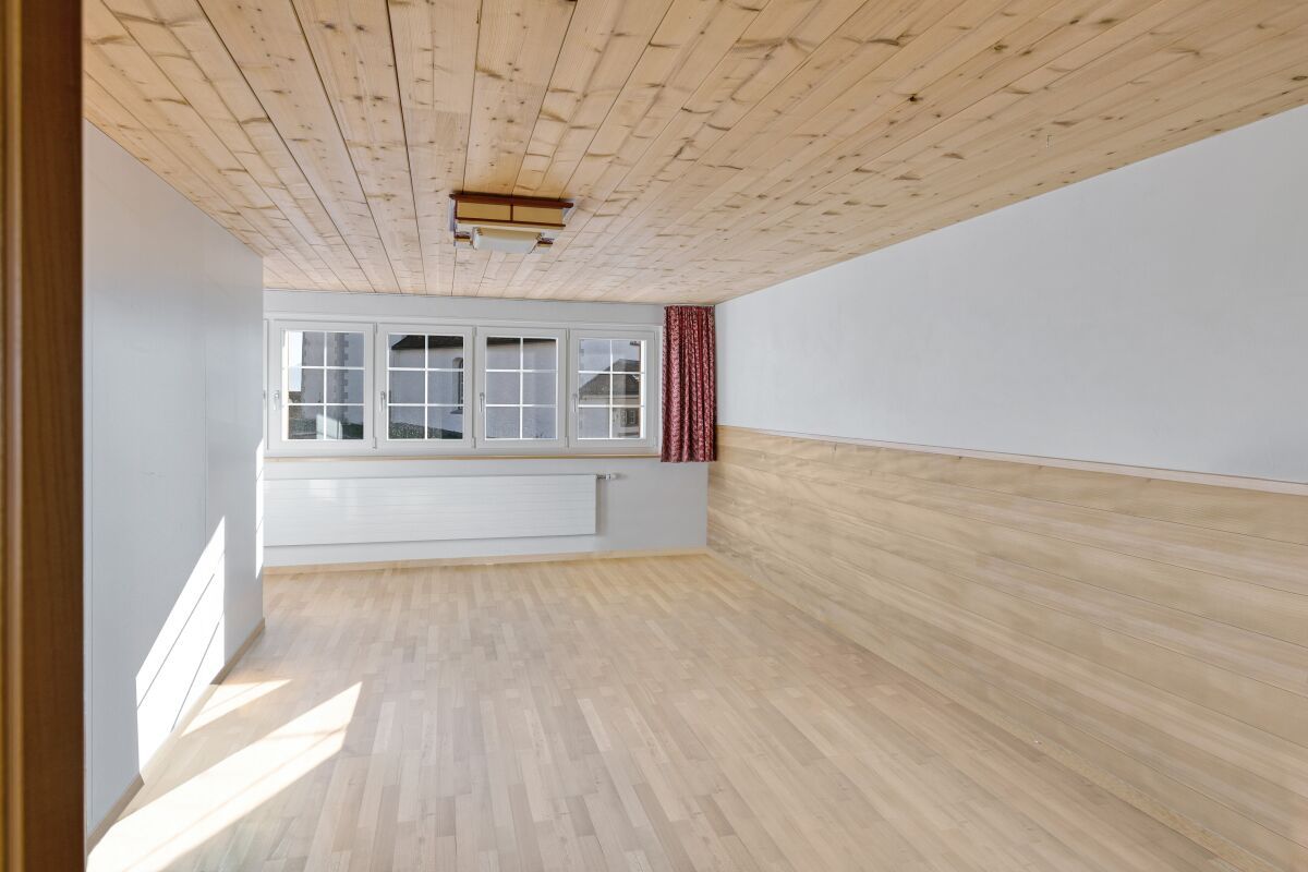 Charmantes Doppel-Einfamilienhaus mit modernem Komfort und viel Platz - Bild 12