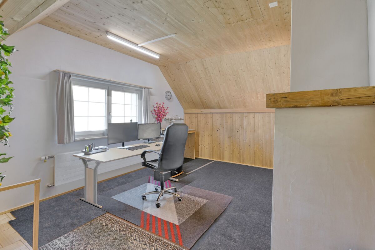 Charmantes Doppel-Einfamilienhaus mit modernem Komfort und viel Platz - Bild 15