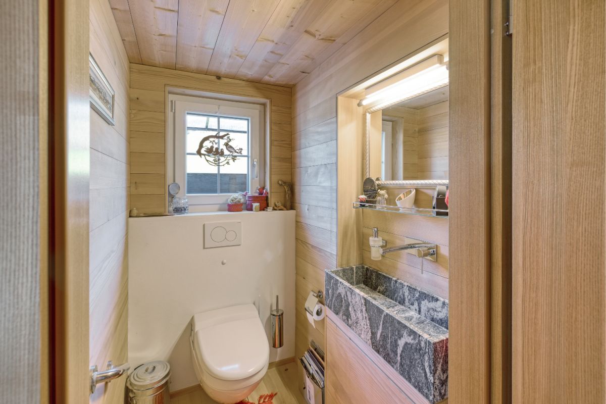 Charmantes Doppel-Einfamilienhaus mit modernem Komfort und viel Platz - Bild 9