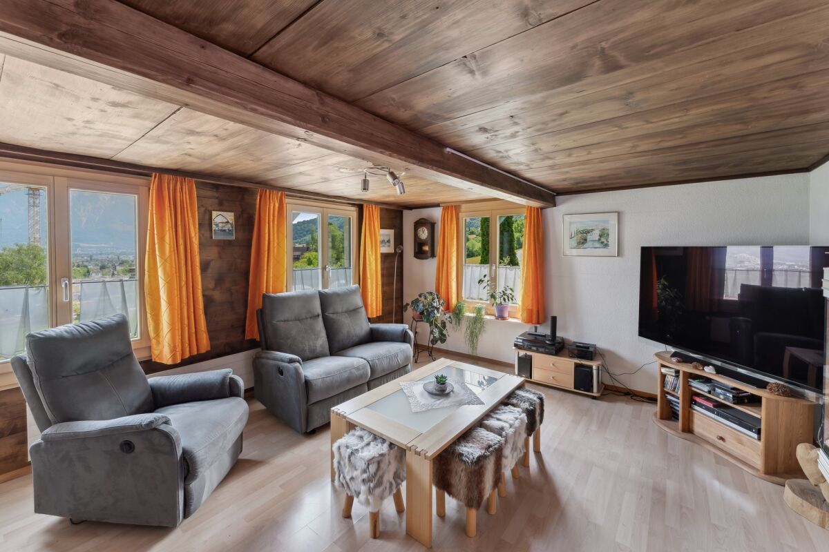 Charmantes Zuhause mit unverbaubarem Fernblick - Bild 2