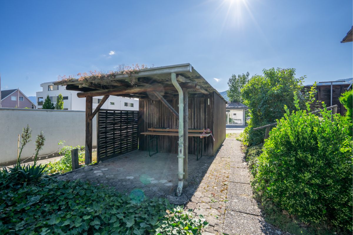 Freistehendes Einfamilienhaus mit Umbaupotenzial - Bild 7