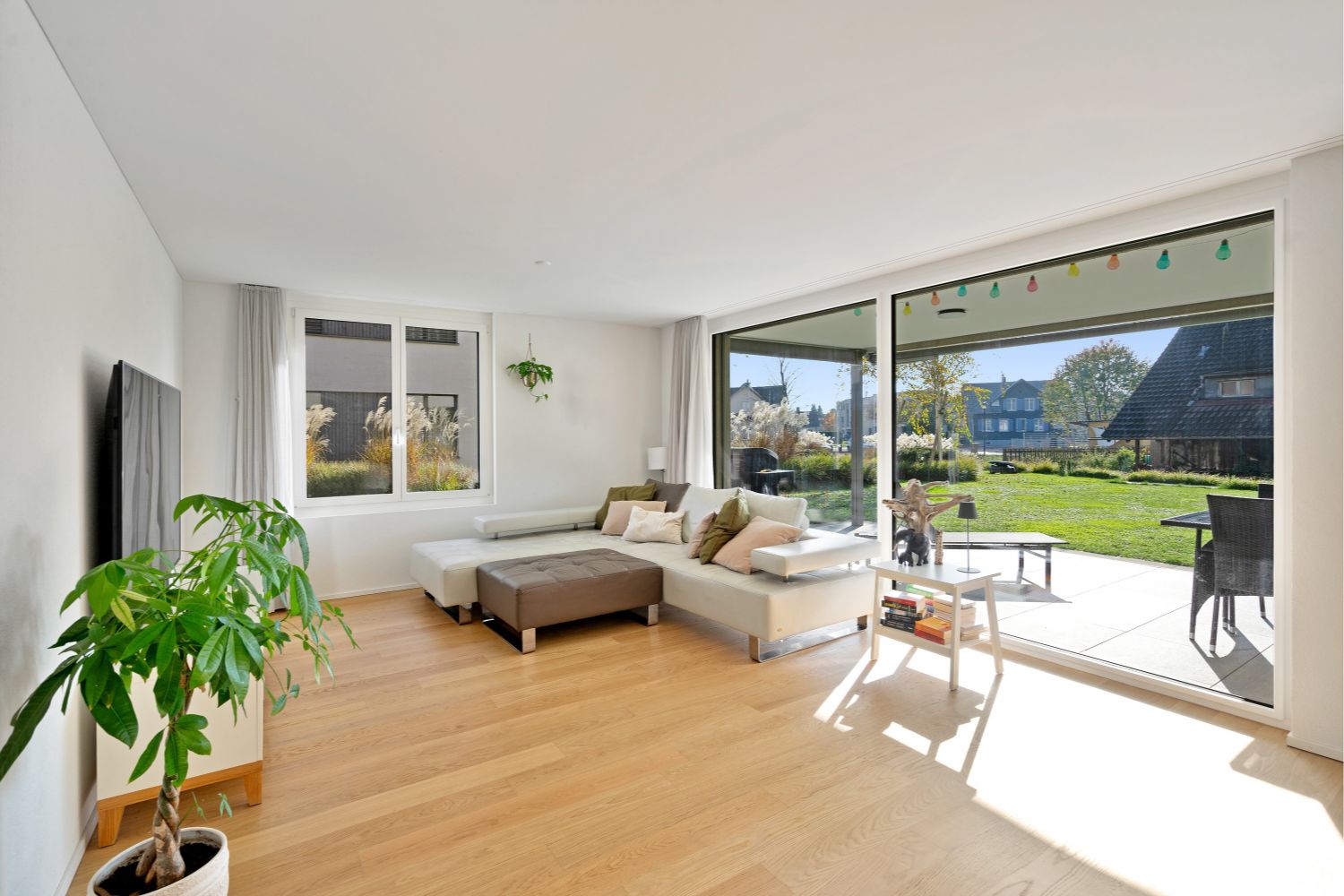 Grosszügige Gartenwohnung an ruhiger Lage - Bild 2