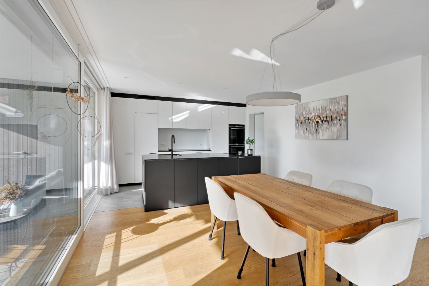 Grosszügige Gartenwohnung an ruhiger Lage - Bild 3