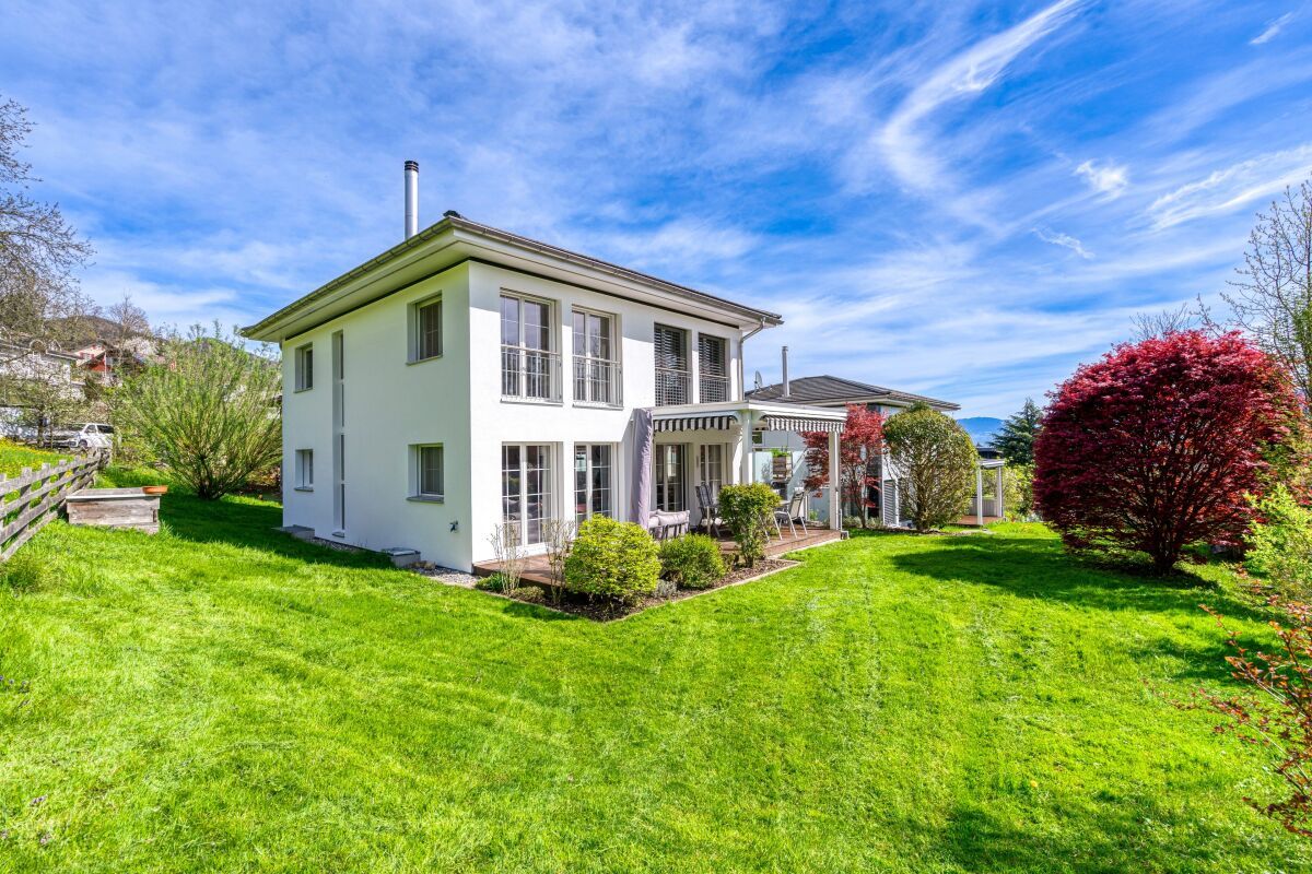 Exklusives Wohnjuwel im Grünen - Hauptbild