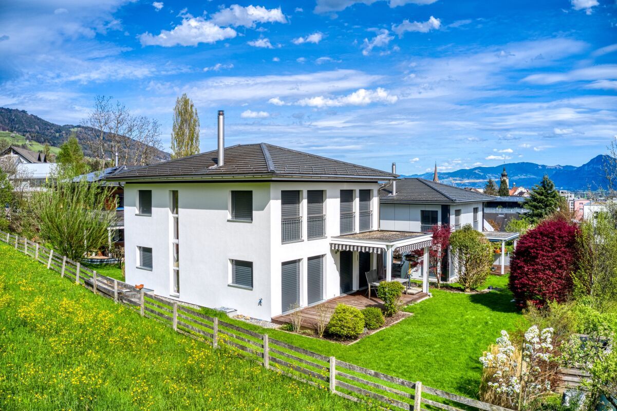 Exklusives Wohnjuwel im Grünen - Bild 12