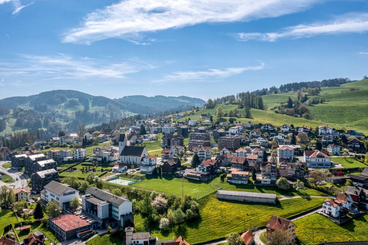 Moderne Wohnung mit Seesicht und Loggia in Wolfhalden - Bild 15