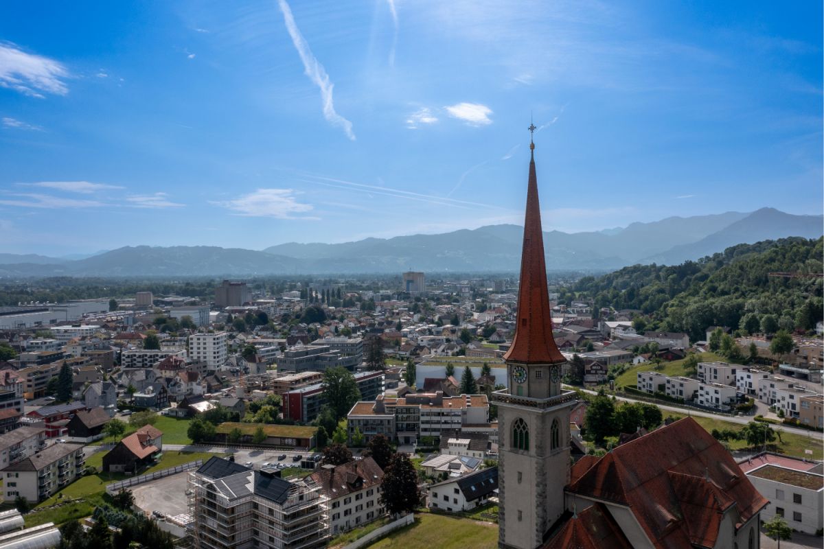 Modernes Einfamilienhaus mit herrlicher Weitsicht ins Rheintal - Bild 12