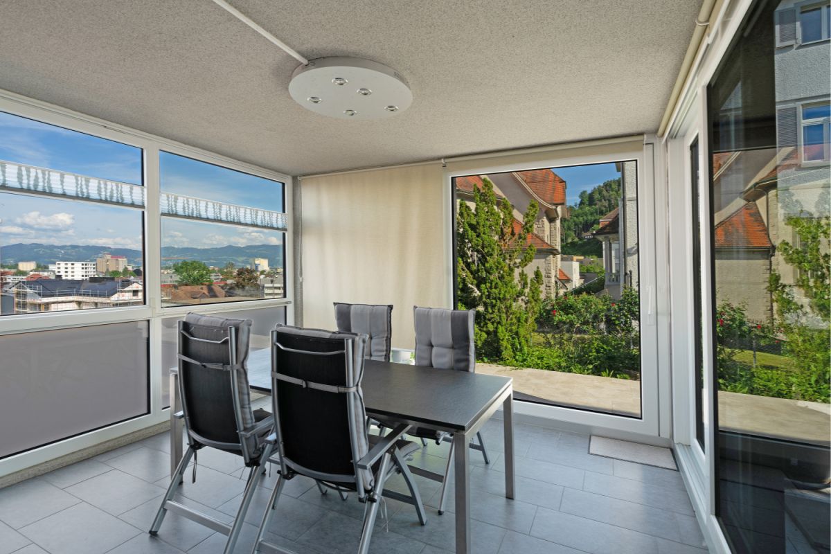 Modernes Einfamilienhaus mit herrlicher Weitsicht ins Rheintal - Bild 9