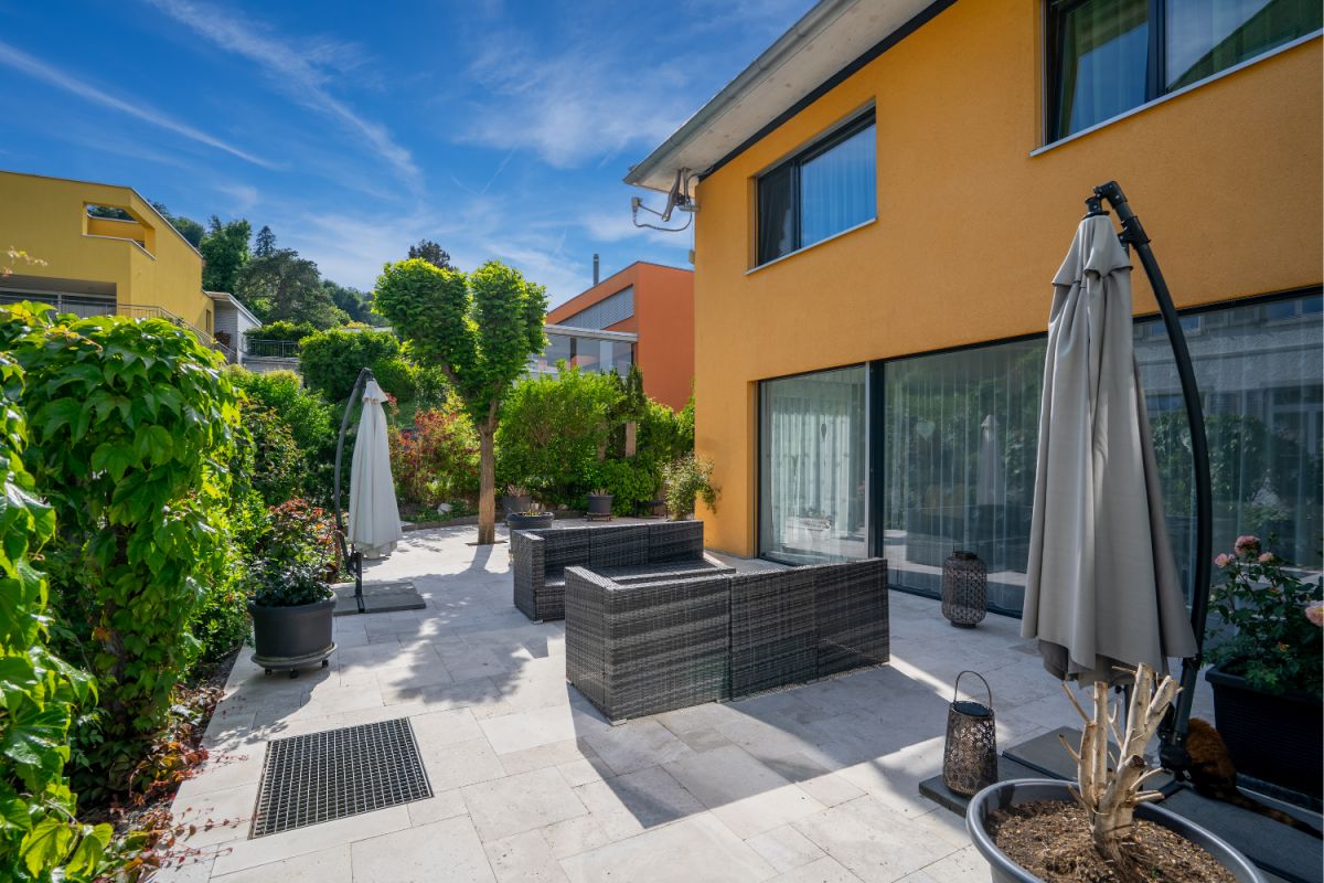 Modernes Einfamilienhaus mit herrlicher Weitsicht ins Rheintal - Bild 10